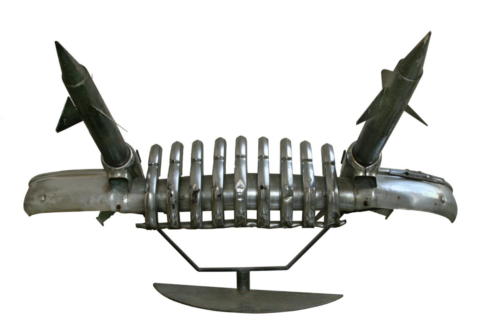 buick-misil,2013 ,mixta acero ,obra conjunta con Jorge Enrique Valdez,100 x 200 x 100 cm  